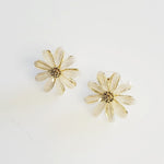 White Flower Stud Earrings freeshipping - Pretty Fab Things